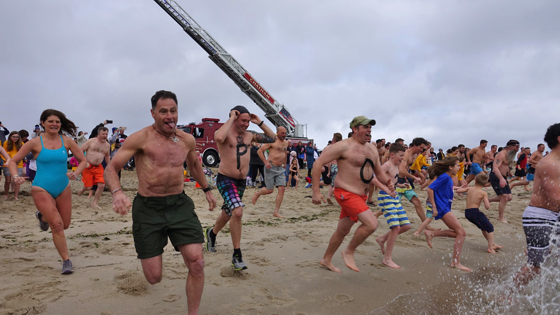 April Fools Plunge to Support Coomber Family Held In Chatham!