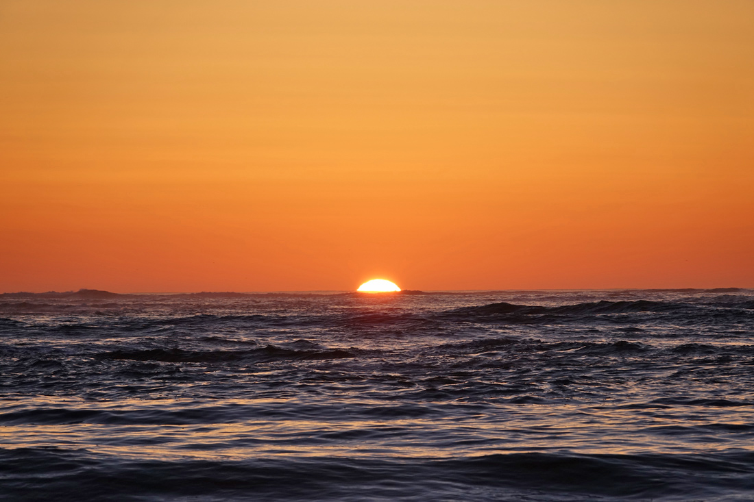 Beautiful Sunrise At Lighthouse Beach Chatham Capecod Com