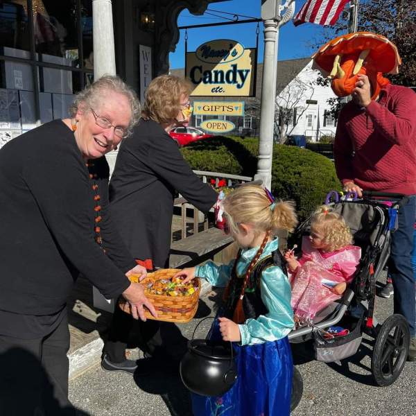 Trick-or-Treat-at-Dennis-Village-Halloween-Hootenanny