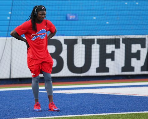 FILE - In this Thursday, Sept. 15, 2016, file photo, Buffalo Bills wide receiver Sammy Watkins warms up before an NFL football game against the New York Jets in Orchard Park, N.Y. Watkins, hampered by foot soreness in recent weeks, is unlikely to play against the Arizona Cardinals on Sunday. (AP Photo/Bill Wippert, File)