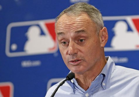 Baseball Commissioner Rob Manfred speaks at news conference during baseball's annual general managers meeting Wednesday, Nov. 9, 2016, in Scottsdale, Ariz. (AP Photo/Ross D. Franklin)
