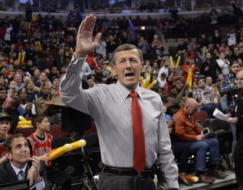 FILE- In this March 5, 2015, file photo, Craig Sager acknowledges the crowd during a timeout in a game between the Chicago Bulls and the Oklahoma City Thunder in Chicago. Sager is going to work his first NBA Finals game. The longtime sideline reporter has been added to ESPN's broadcast team for Game 6 of the NBA Finals on Thursday night, June 16, 2016, between the Golden State Warriors and Cleveland Cavaliers. (AP Photo/David Banks, File)