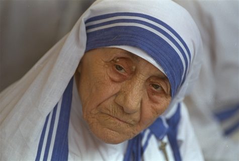 FILE - In this Aug. 25, 1993, file photo Mother Teresa, head of Missionaries of Charity, is photographed, in New Delhi, India. A collection of previously unreleased writings by Mother Teresa is coming out in August 2016, weeks before the late Nobel Peace Prize winner is to be canonized. (AP Photo/File)