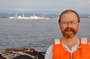 COURTESY KEN BUESSELER WHOI scientist Ken Buesseler is working with a long-distance swimmer to chart the effects of radiation fallout on the Pacific Ocean.