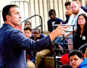 Former college and NBA basketball star Chris Herren in a Playing above the Influence event in conjunction with Gosnold of Cape Cod. Photo courtesy of addictionrecoverybulletin.org