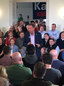 Republican presidential candidate John Kasich addresses citizens at a town hall session in Plymouth Monday 