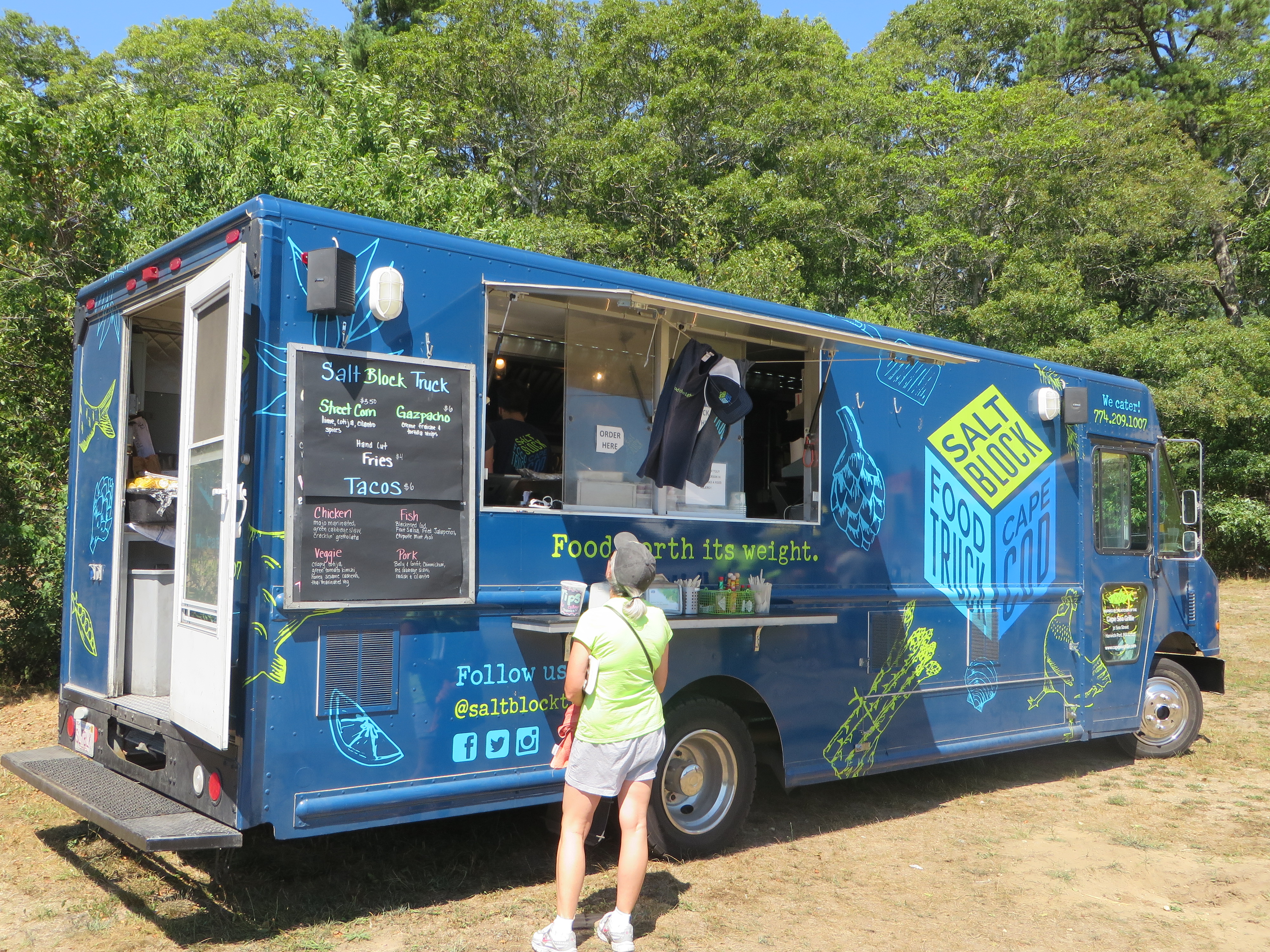 serving up food truck