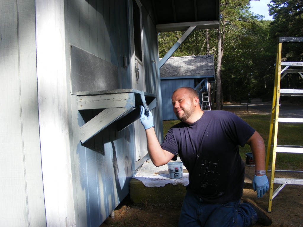 IMs paint sandwich cabins.sep.15 003