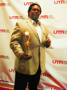 Mwalim DaPhunkee Professor accepts an Urban Music Award