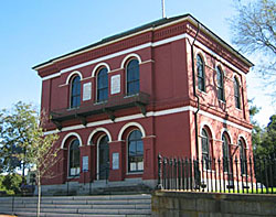 An example of one of the Cape's most historic buildings.  U.S. Customshouse (Barnstable) Photo copyright Dave and Elaine Doolittle of capecodphotoalbum.com, used with permission