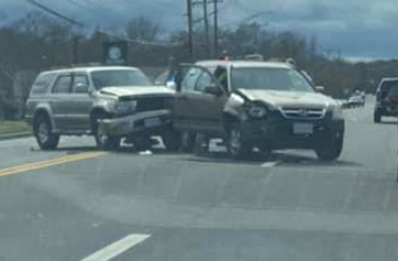 One injured in Centerville crash