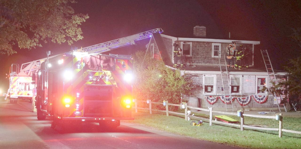2 alarm fire reported at Sandwich ice cream parlor