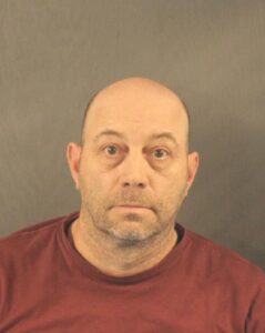Man arrested after threatening contractor with pepper gun in Yarmouth