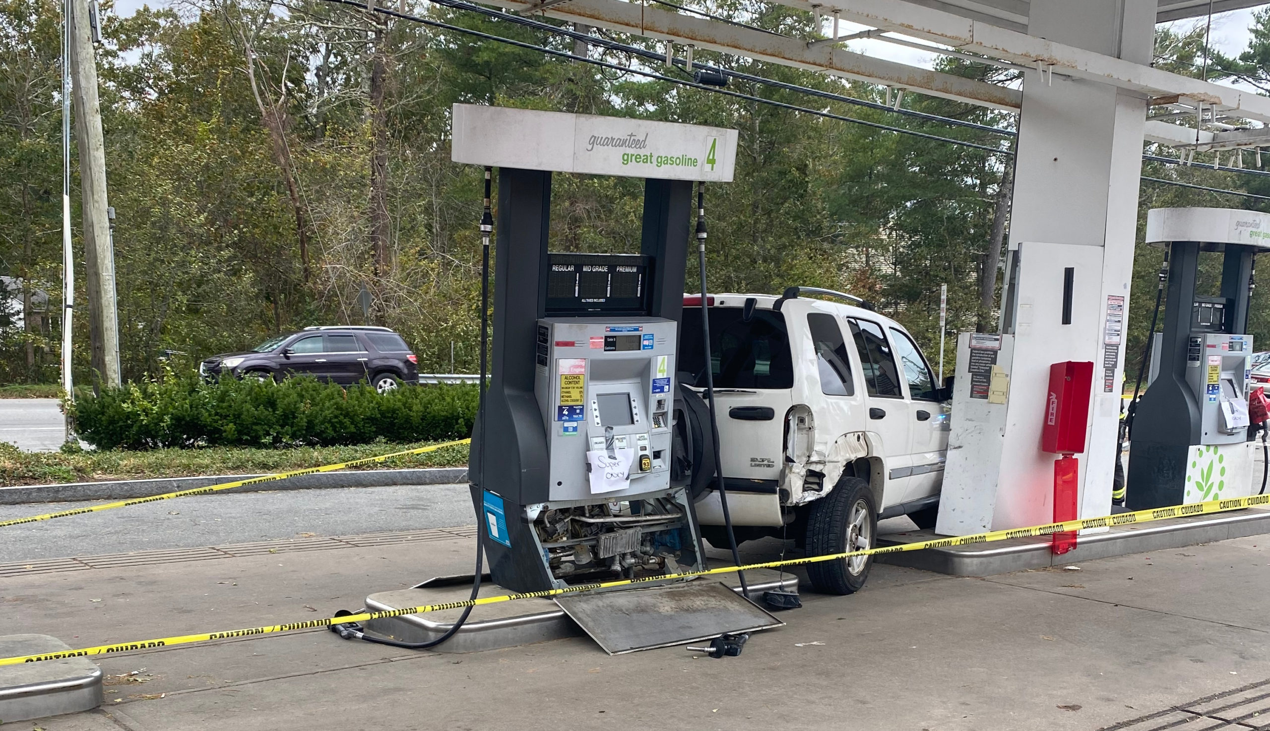 Vehicle shears off gas pump in Wareham