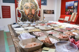 COURTESY CHURCH OF THE TRANSFIGURATION Mosaic pieces are set up for work on face of Christ.
